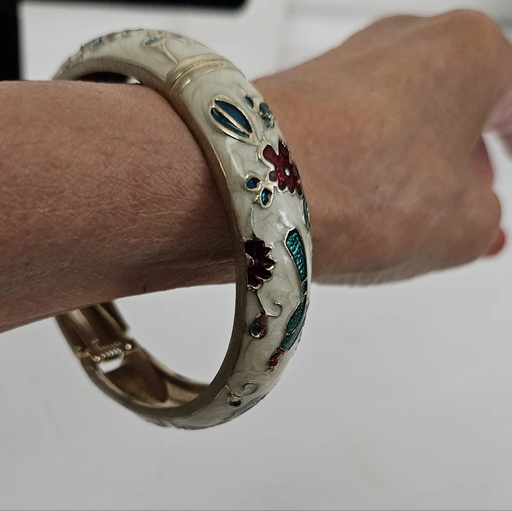 Cloisonne Hinged Bracelet - Picture 4 of 5